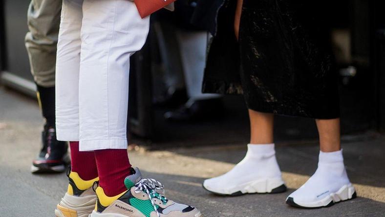 歧视华人遭网友抵制,巴黎世家“药丸”?